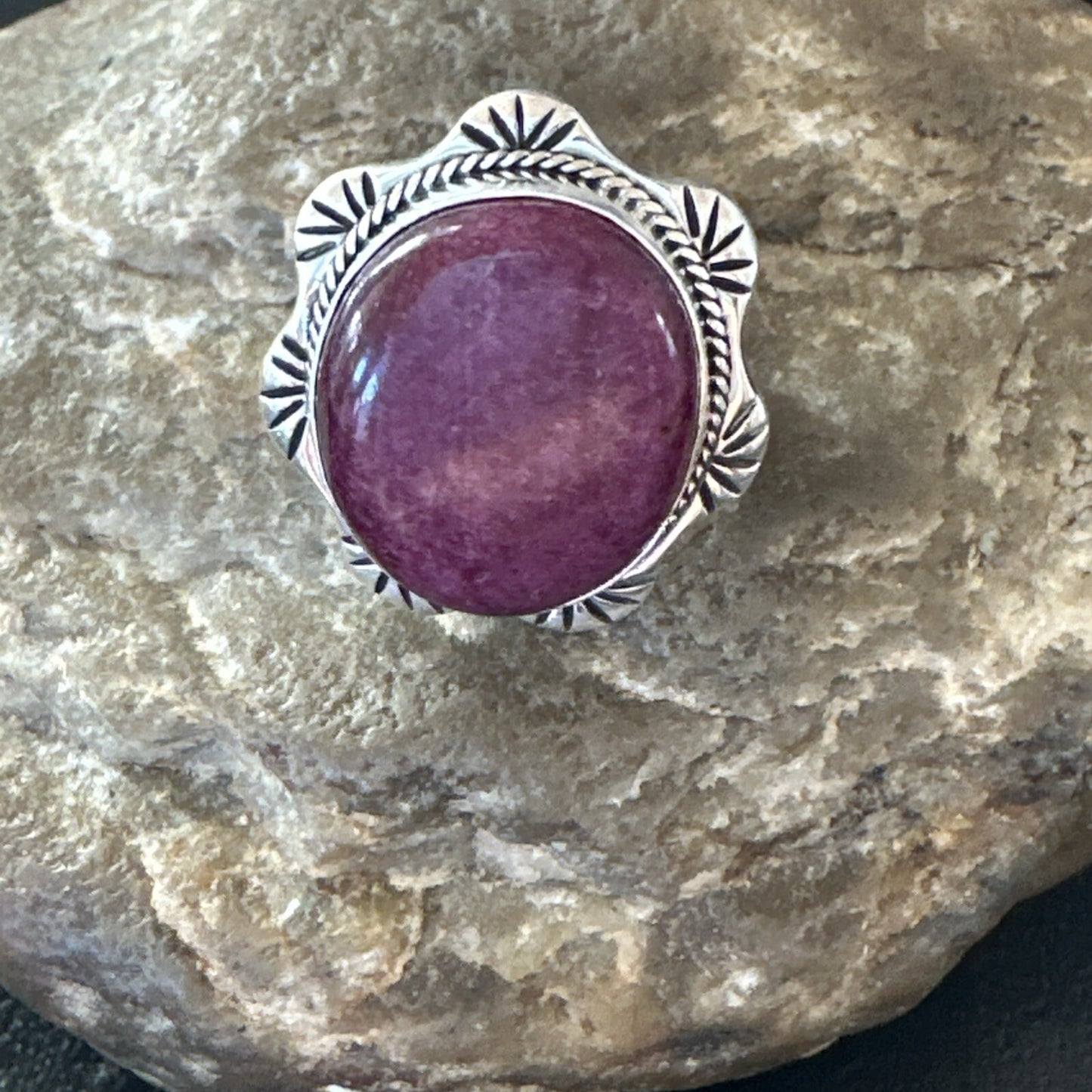 Womens Purple Spiny Oyster Navajo Sterling Silver Ring Size 6 18626