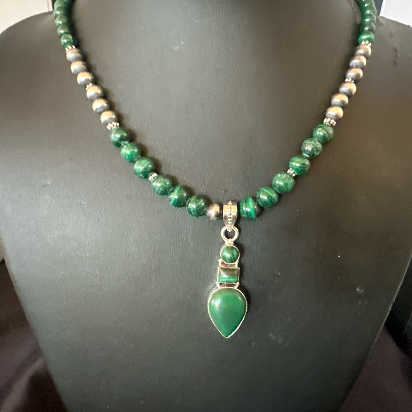 Womens Green Malachite Pendant Navajo Sterling Silver Necklace 18373