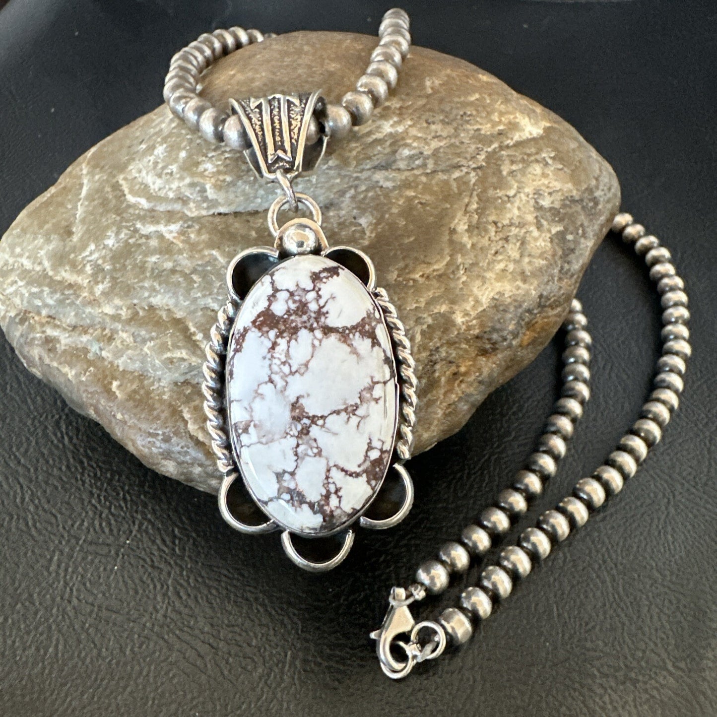 Wild Horse Turquoise Pendant Sterling Silver Beads Necklace 18029