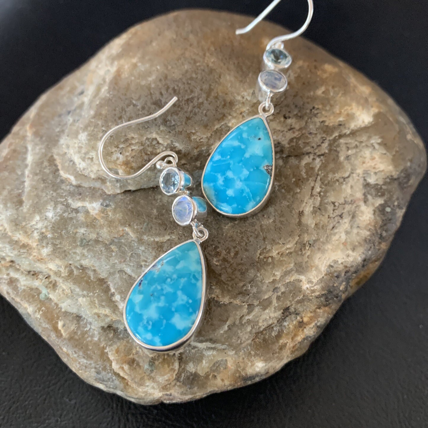 Womens Blue Kingman Turquoise Navajo Sterling Silver Earrings 12034