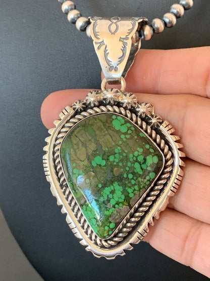 Navajo Pearls Sterling Green Spiderweb Turquoise Pendant Necklace 2984