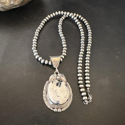 White Buffalo Turquoise Pendant Navajo Pearls Sterling Silver Necklace 19338