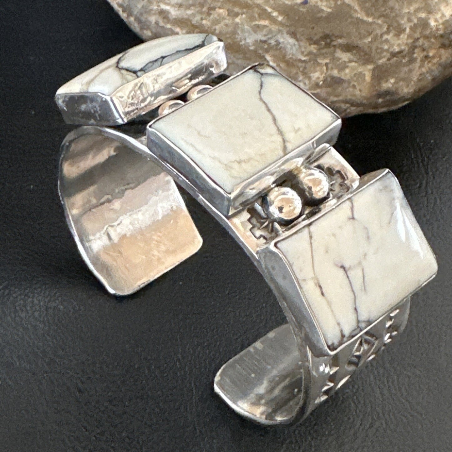 Mens Womens White Buffalo Turquoise Navajo Sterling Silver Cuff Bracelet 17946