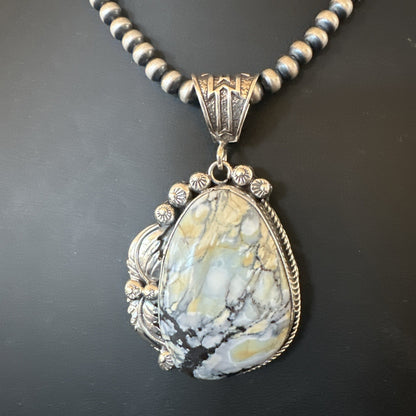 White Buffalo Turquoise Pendant Navajo Pearls Sterling Silver Necklace 19342