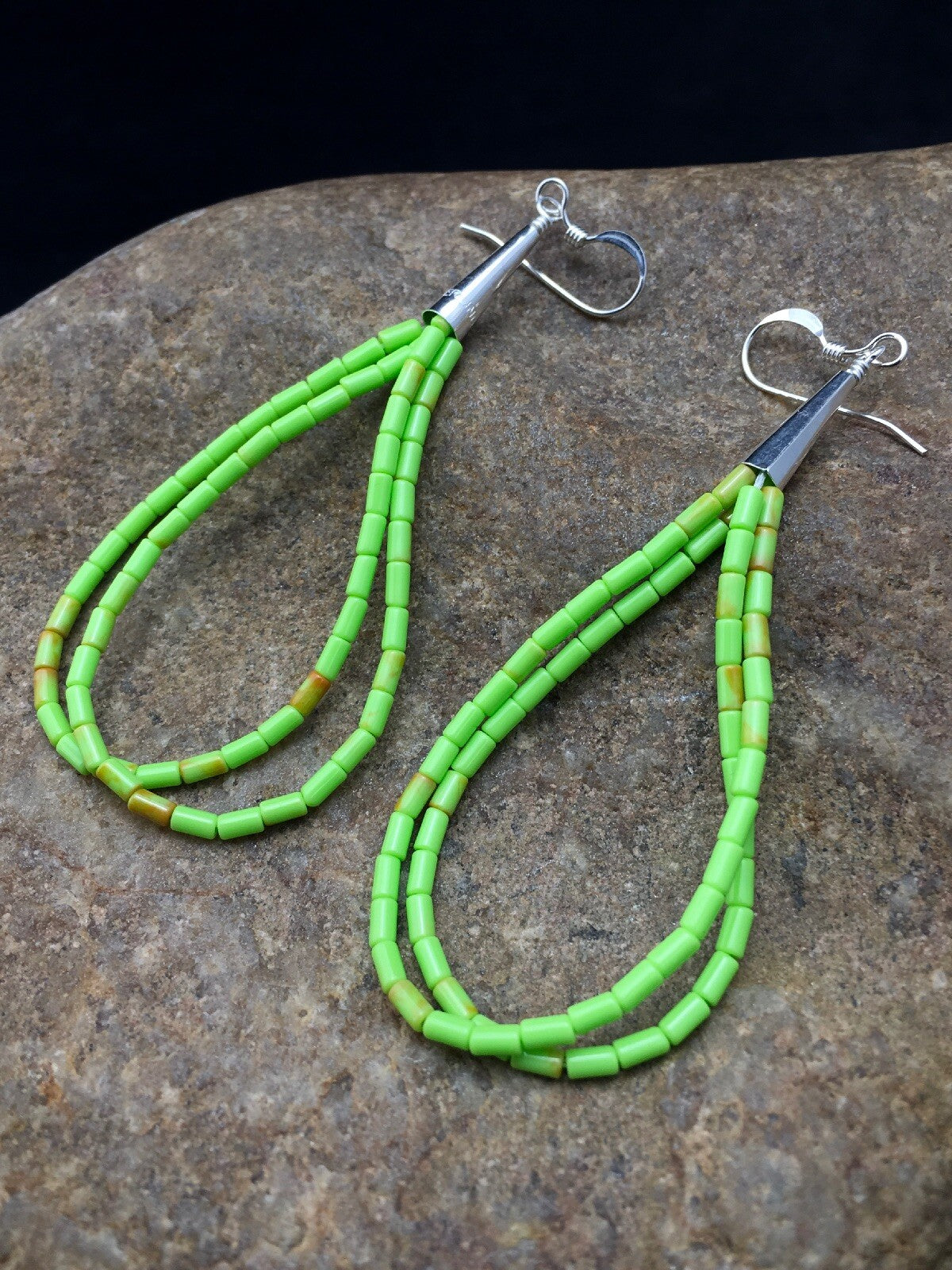 Gift Liquid Silver Heishi Dangle Green Gaspeite Sterling 2S Earrings 2.5” 4370