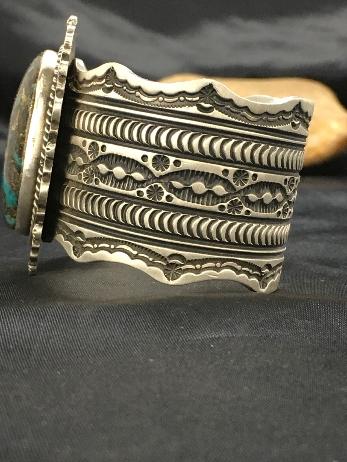 Bisbee Turquoise Navajo Sterling Silver Cuff Bracelet 01023