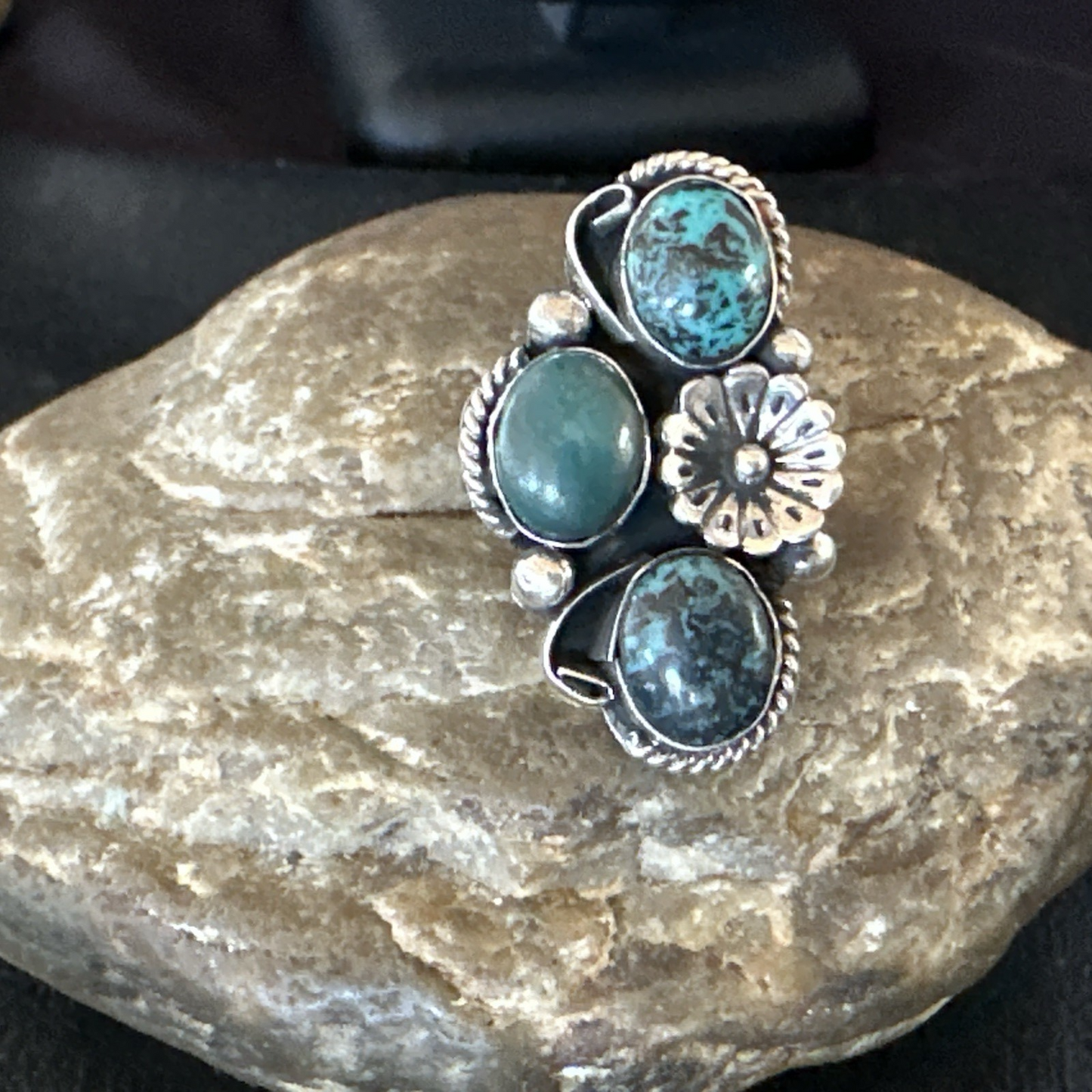 Yazzie Ring Blue Turquoise Navajo Sterling Silver Cluster Size 8.5 19238