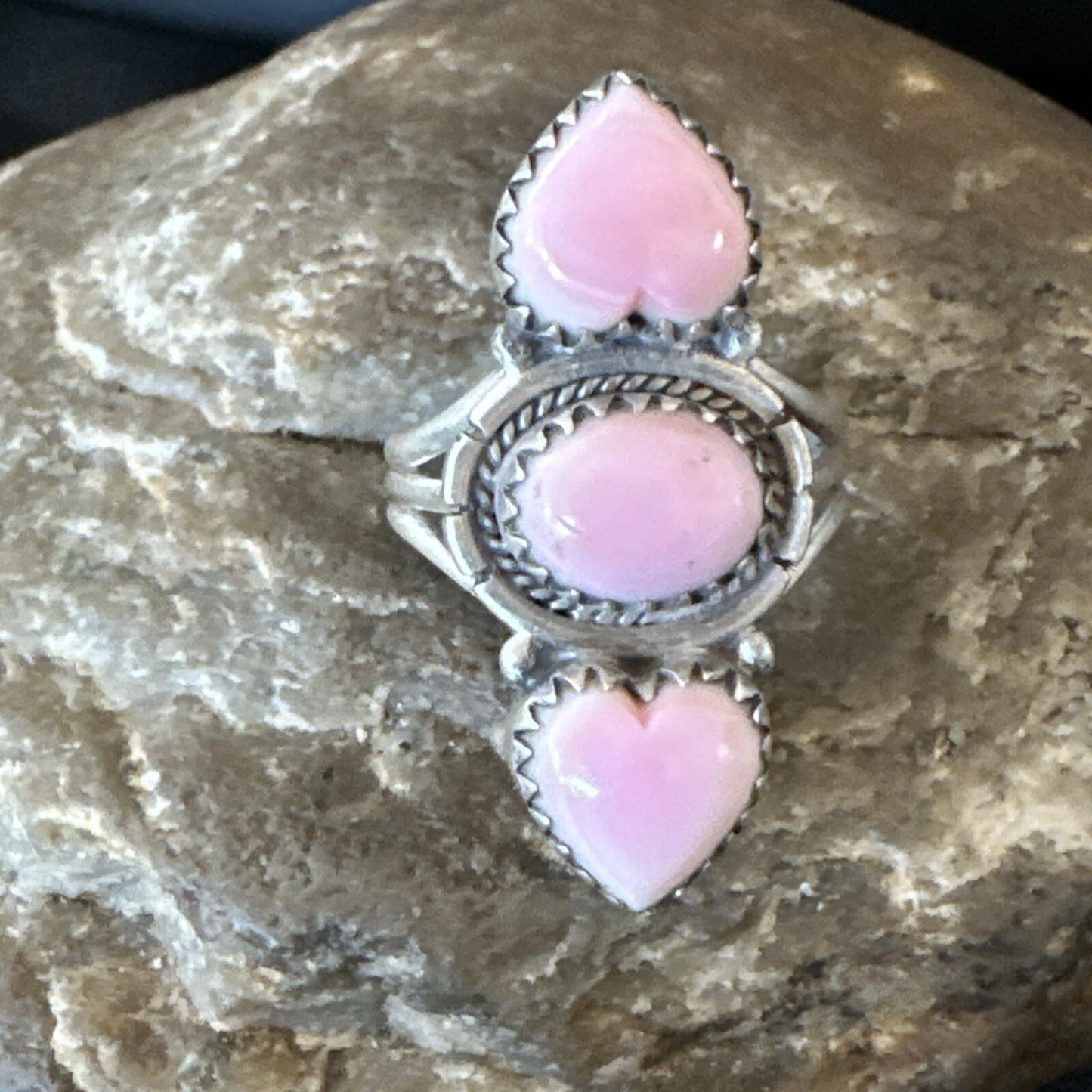 Gorgeous Heart Pink Conch Cluster Ring Handmade Navajo Sz 7.5 18780