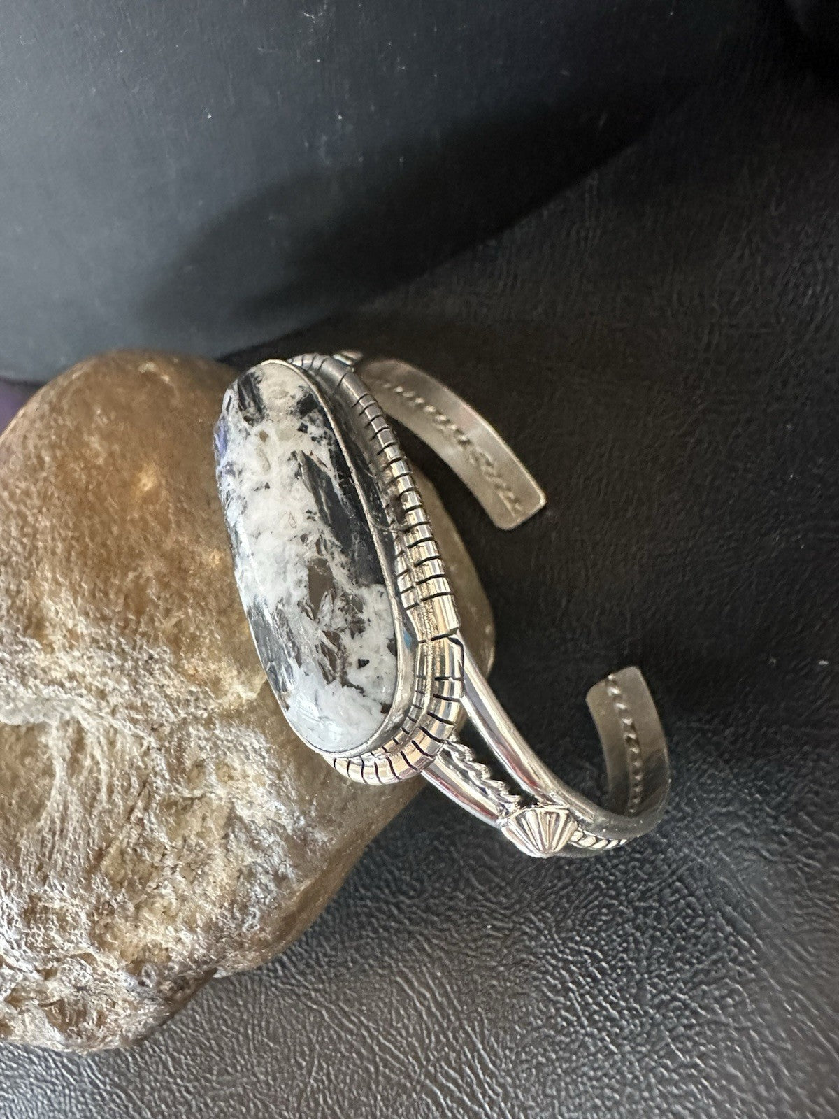 White Buffalo Turquoise Navajo Sterling Silver Cuff Bracelet 7" 19392