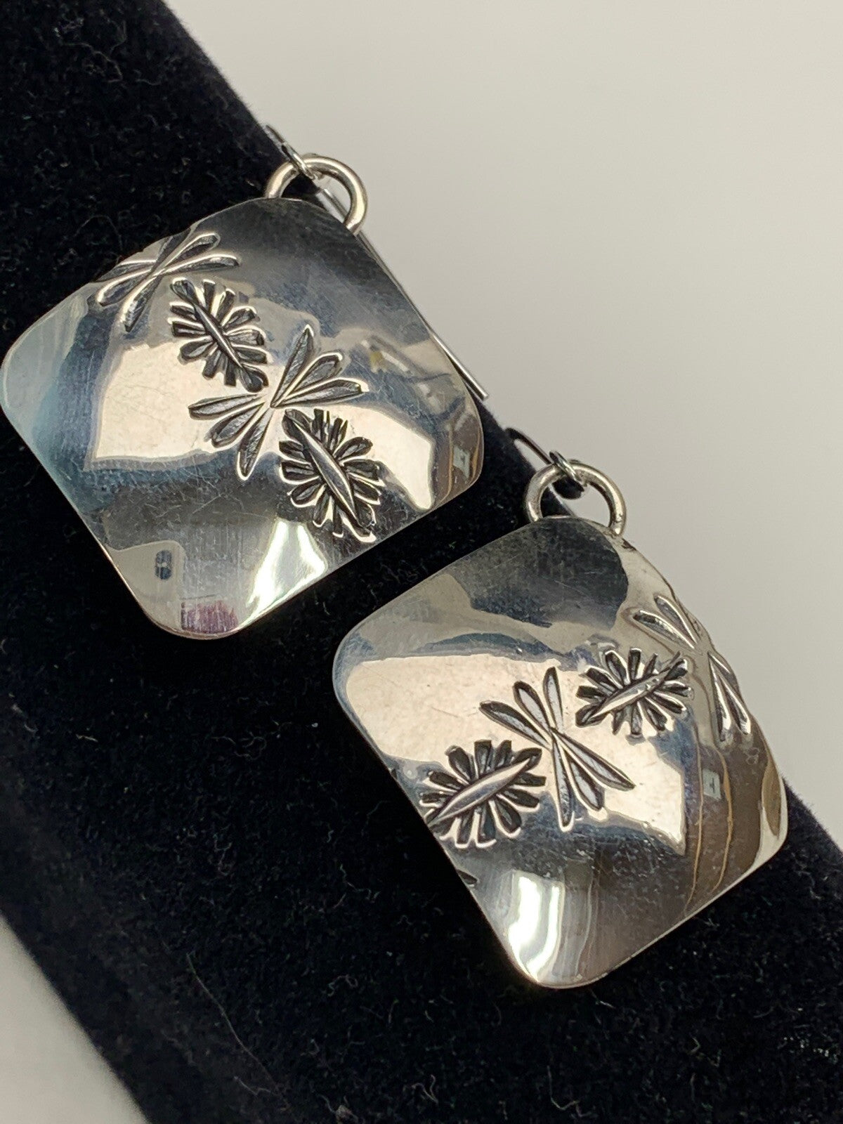 Native American Indian Navajo Stamped Sterling Silver Earrings 19756