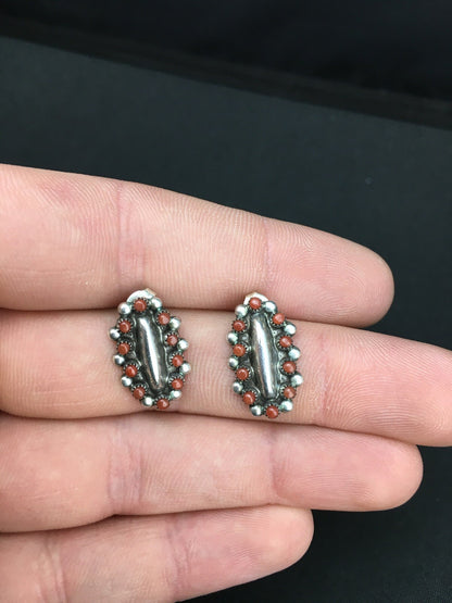 Red Coral Zuni Cluster Sterling Silver Earrings 0.75" 01094