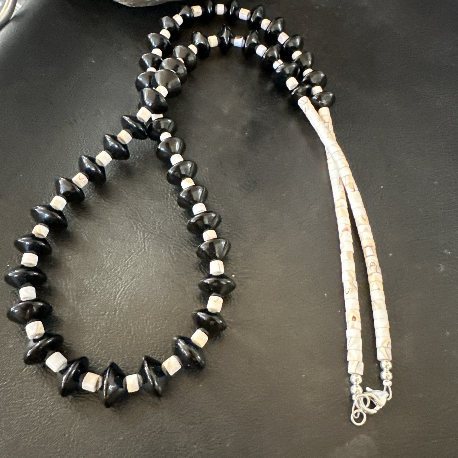 Sterling NAVAJO Black Onyx Pink Shell Silver Necklace 34” 19578