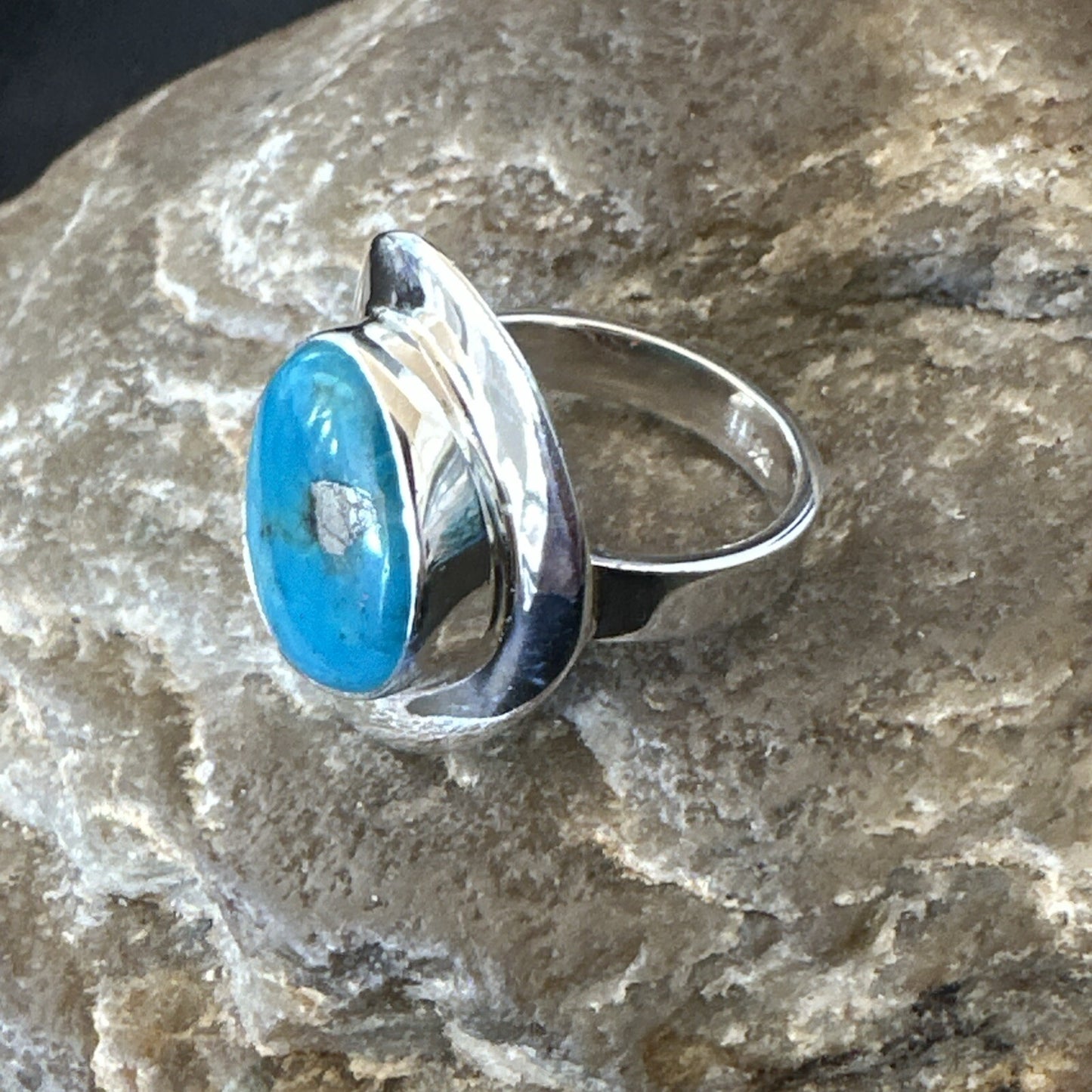 Southwestern Sterling Silver Blue Kingman Turquoise Ring Size 6 18534