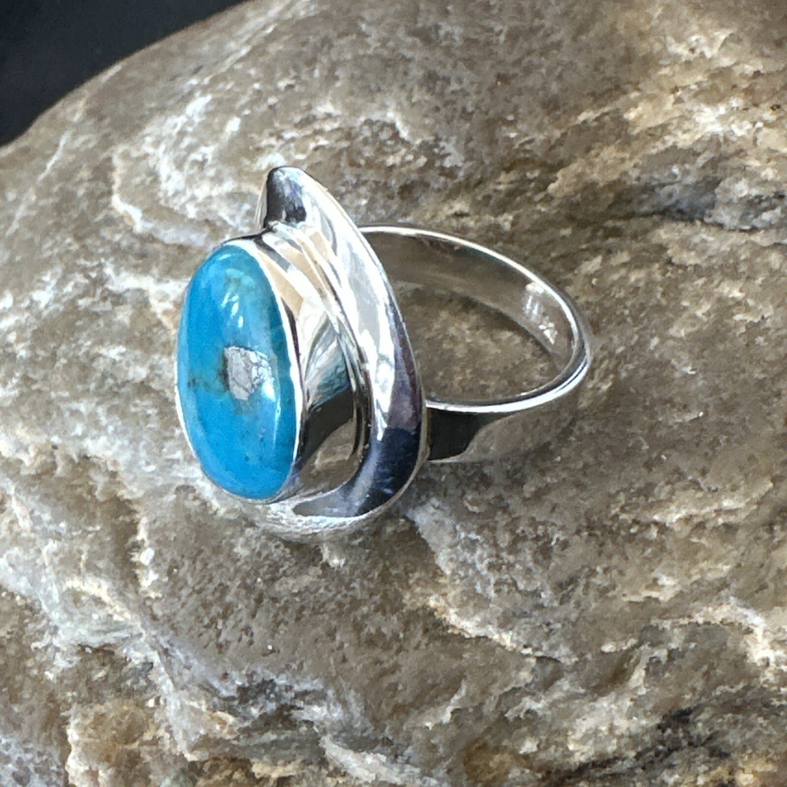 Southwestern Sterling Silver Blue Kingman Turquoise Ring Size 6 18534