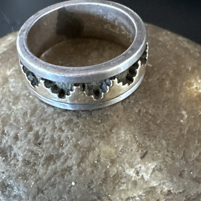 Mens Wedding Band Navajo Stamped 14K Gold Sterling Silver Ring Sz 4 17969