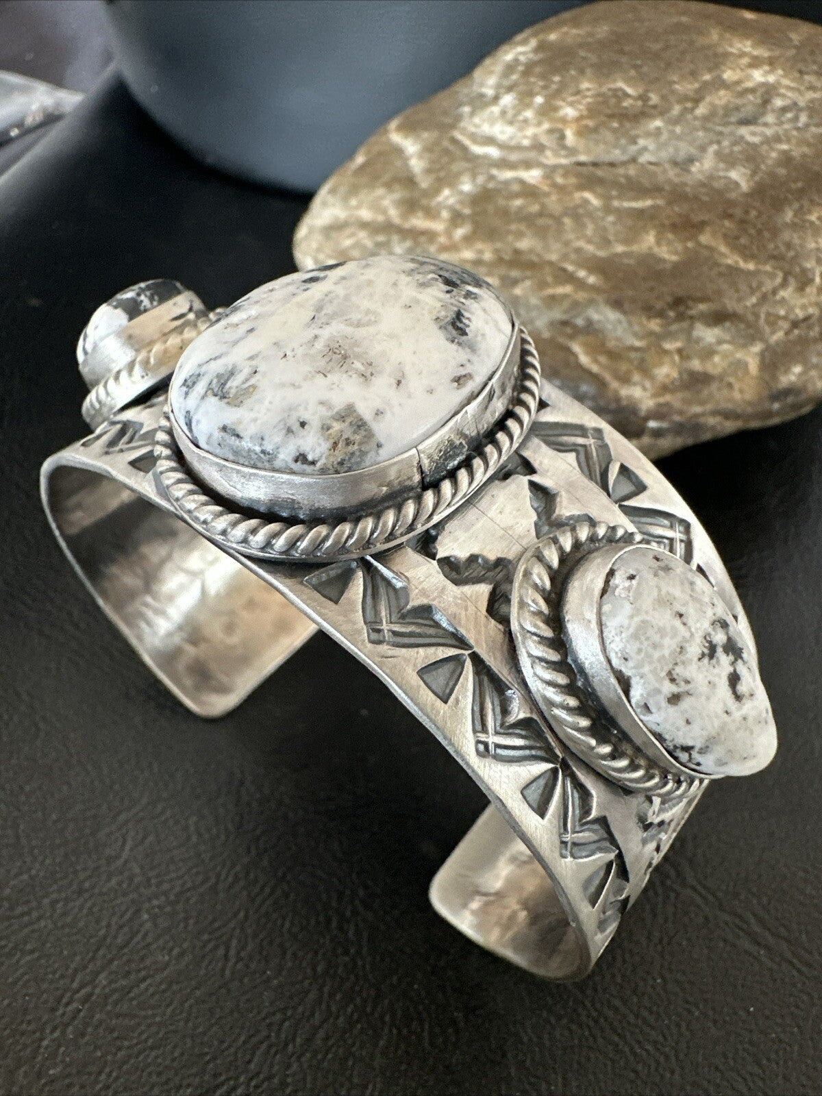 Mens WoMens White Buffalo Turquoise Navajo Sterling Silver Cuff Bracelet 17863