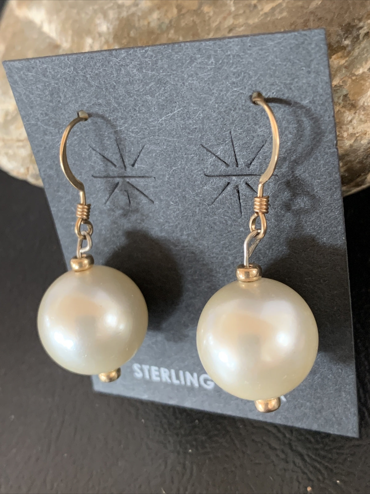 Beautiful Women White Cultured Pearl Gold Filled Bead Dangle Earrings 1" 13038