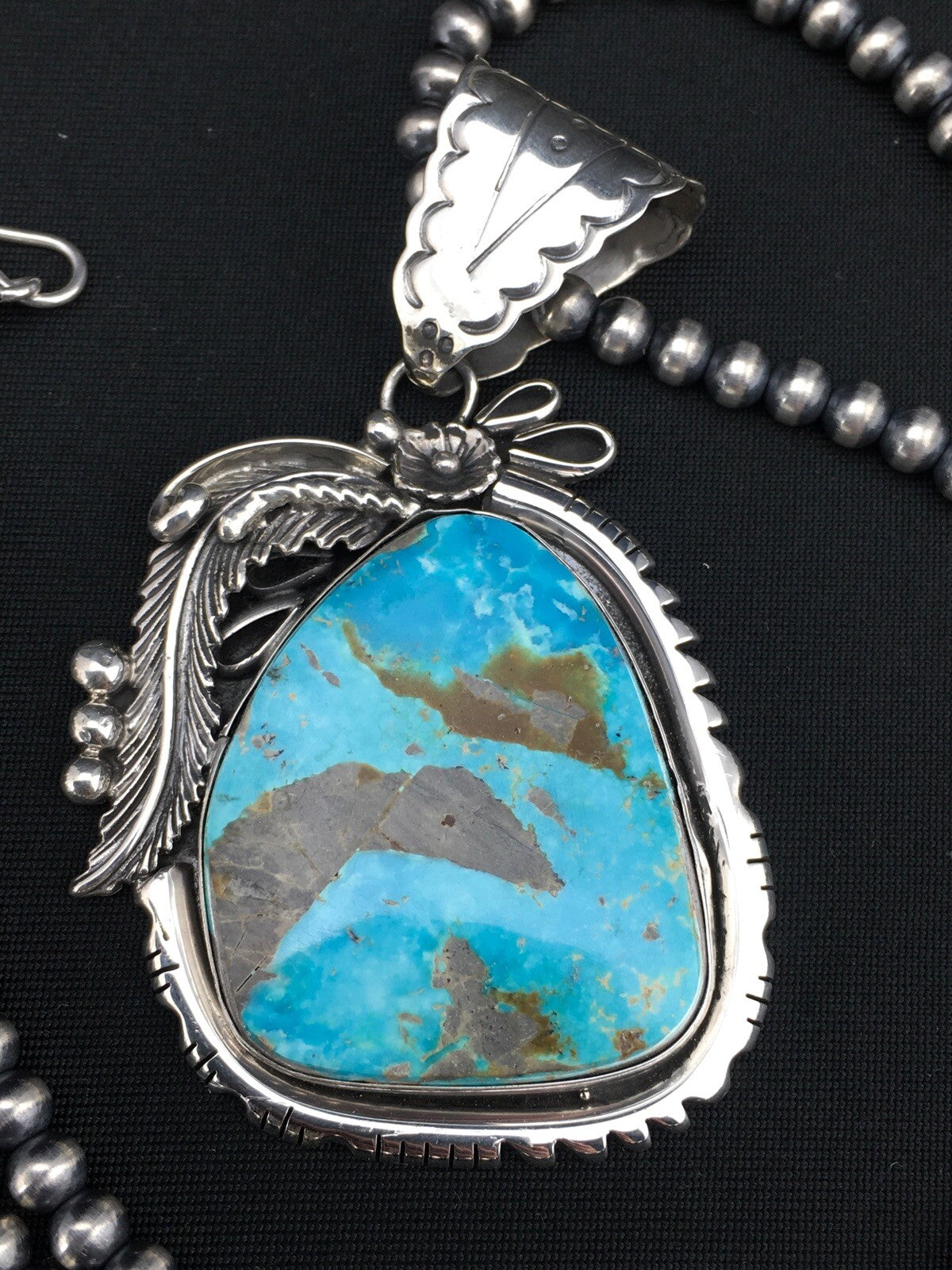 Kingman Turquoise Pendant Navajo Pearls Sterling Silver Necklace 04819