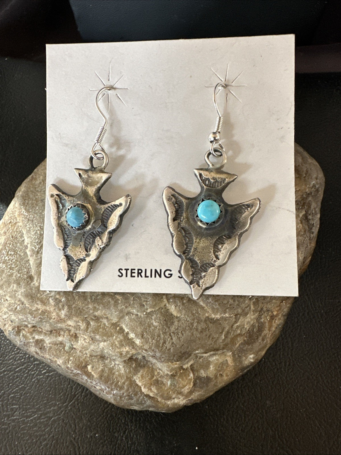Arrowhead Womens Stamped Blue Turquoise Dangle Earrings Sterling Silver 19786