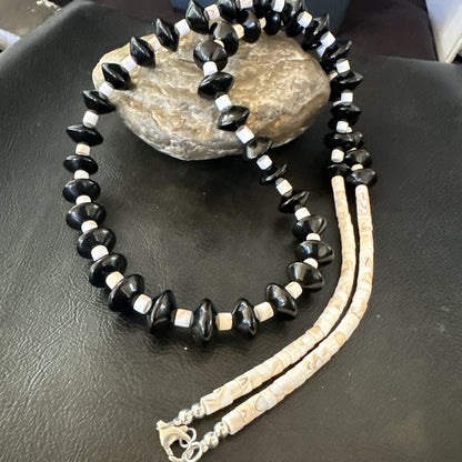 Sterling NAVAJO Black Onyx Pink Shell Silver Necklace 34” 19578