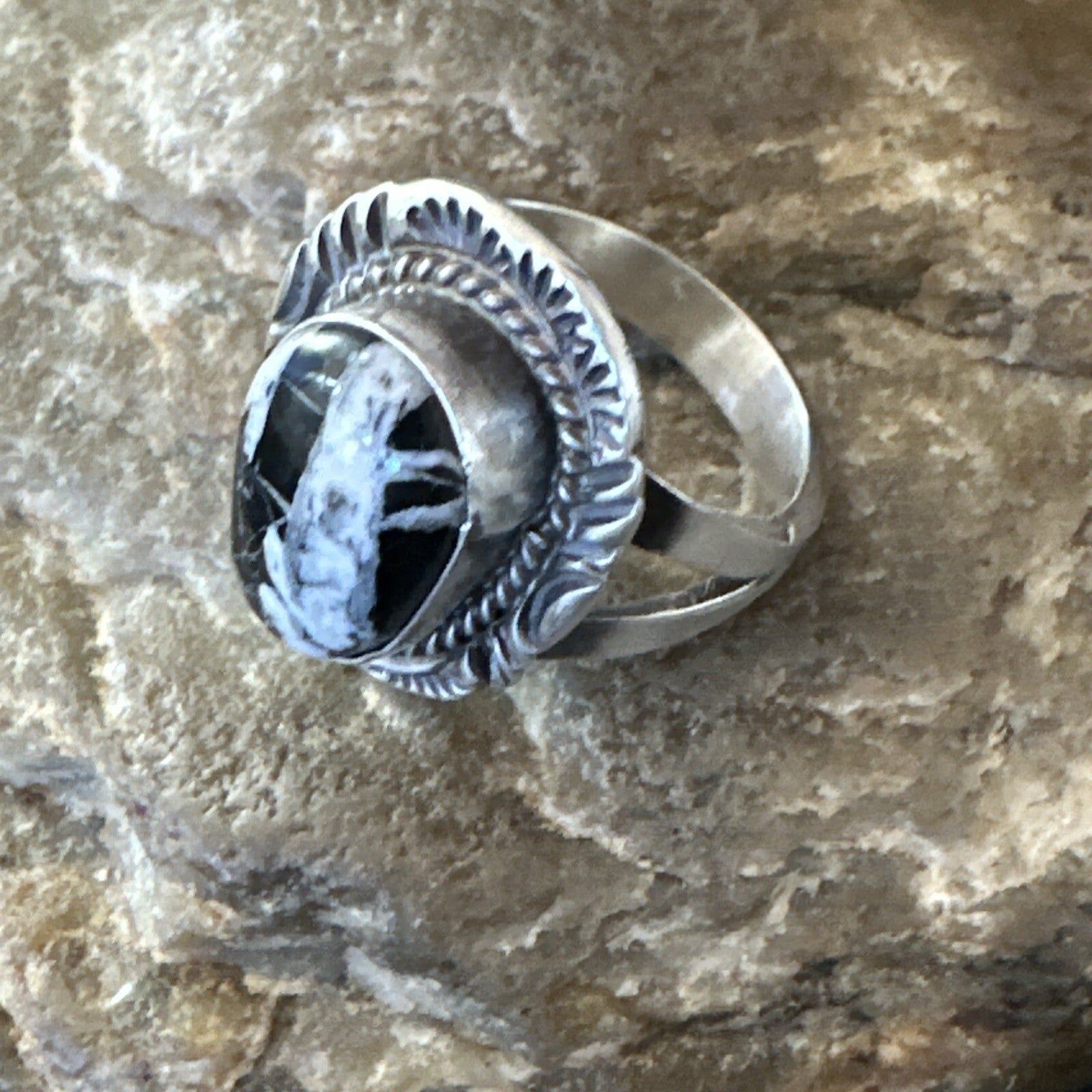 Mens Womens White Buffalo Turquoise Navajo Sterling Silver Ring Size 9 18587
