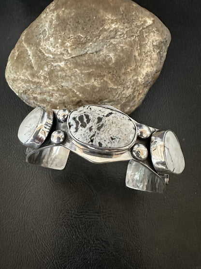 Mens WoMens White Buffalo Turquoise Navajo Sterling Silver Cuff Bracelet 19502