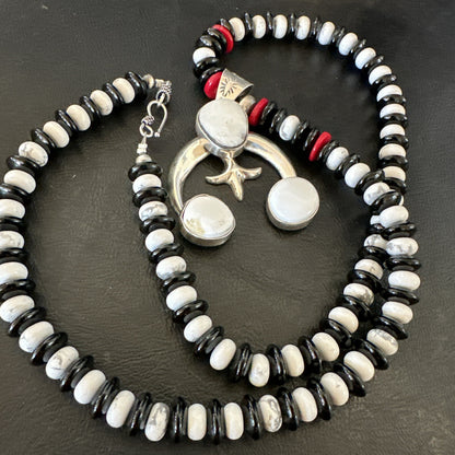 White Buffalo Turquoise Naja Pendant Navajo Sterling Silver Onyx Necklace 17866