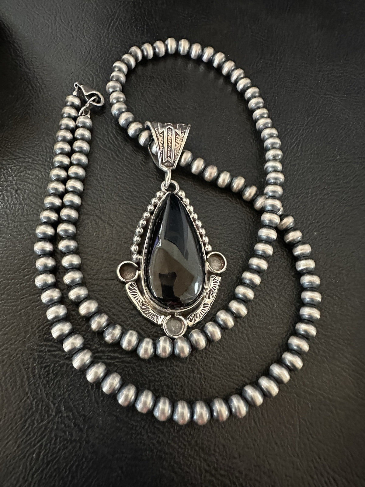 Black Onyx Pendant Navajo Pearls Sterling Silver Necklace 19385