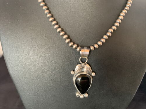 Native American Men's Navajo Pearls Necklace with Black Onyx Pendant | Sterling Silver | 13098