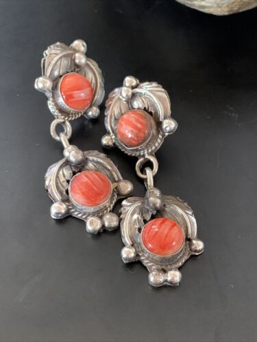 Southwestern Navajo Red Spiny Oyster Dangle Earrings | Sterling Silver | Authentic Native American Handmade | 16577