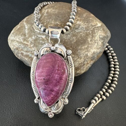 Navajo Purple Spiny Oyster Pendant Necklace | Sterling Silver | Authentic Native American Handmade | 15621