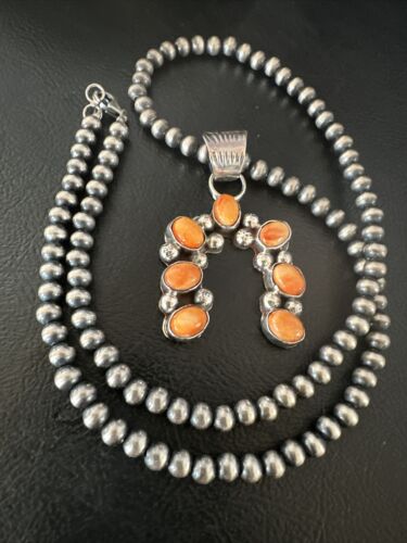 Navajo Spiny Oyster Naja Pendant Necklace | Sterling Silver | 20" | Authentic Native American Handmade | 15757 - Masha USA