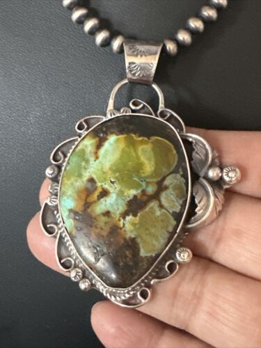 Navajo Green Turquoise Necklace | Sterling Silver | Authentic Native American Handmade | 15035 - Masha USA
