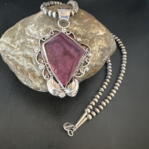 Navajo Purple Spiny Oyster Pendant Necklace | Sterling Silver | Authentic Native American Handmade | 15619