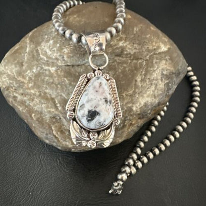 White Buffalo Turquoise Pendant | Navajo Pearls | Sterling Silver Necklace 21" | 17327
