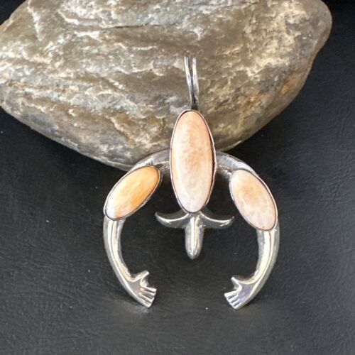 Navajo Pink Conch Necklace with Naja Pendant | Sterling Silver | Authentic Native American Handmade | 15149