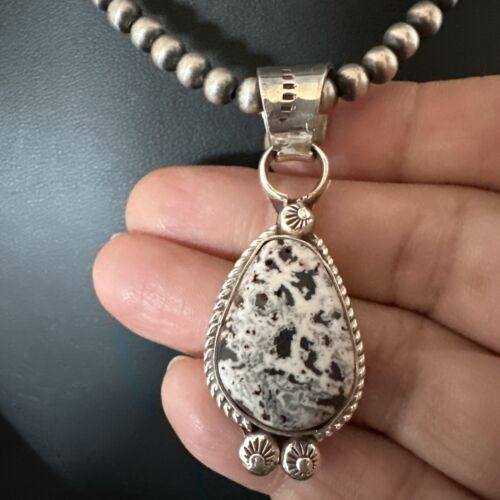 Men's White Buffalo Turquoise Pendant | Navajo Pearls Sterling Silver Necklace 21" | 17333