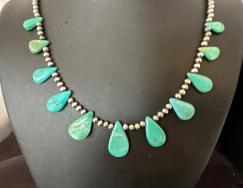 Southwestern Navajo Pearls Necklace | Sterling Silver | Green Turquoise Teardrop | 15762