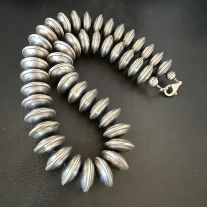 Navajo Pearls Bench Saucer Bead Necklace | Sterling Silver | 17" | Authentic Native American Handmade | 16726