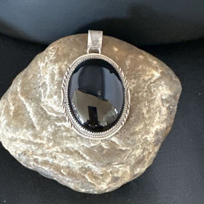 Navajo Black Onyx Pendant | Sterling Silver | Authentic Native American Handmade | 15173