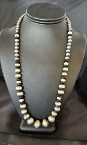 Navajo Pearls Graduated Sterling Silver Black Onyx White Bead Necklace 24" | Handmade Jewelry | 17584 | 17584