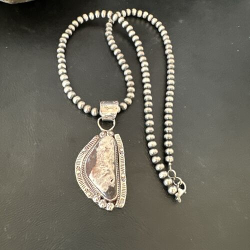 White Buffalo Turquoise Pendant | Navajo Pearls | Sterling Silver Necklace 21" | 17106