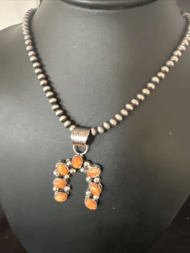 Navajo Spiny Oyster Naja Pendant Necklace | Sterling Silver | 20" | Authentic Native American Handmade | 15757 - Masha USA