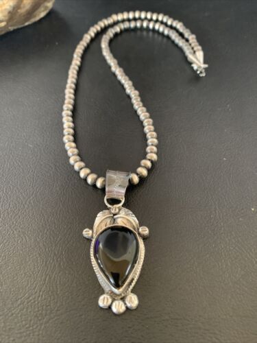 Native American Men's Navajo Pearls Necklace with Black Onyx Pendant | Sterling Silver | 13098