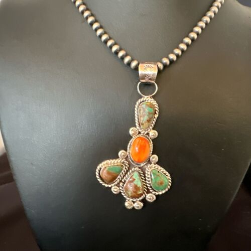 Navajo Green Turquoise Spiny Oyster Pendant Necklace | Sterling Silver | 16832