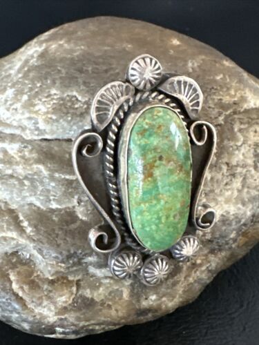 Native American Navajo Green Turquoise Ring | Sterling Silver | Sz 7.5 | 15919 - Masha USA