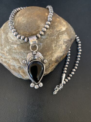 Native American Men's Navajo Pearls Necklace with Black Onyx Pendant | Sterling Silver | 13098