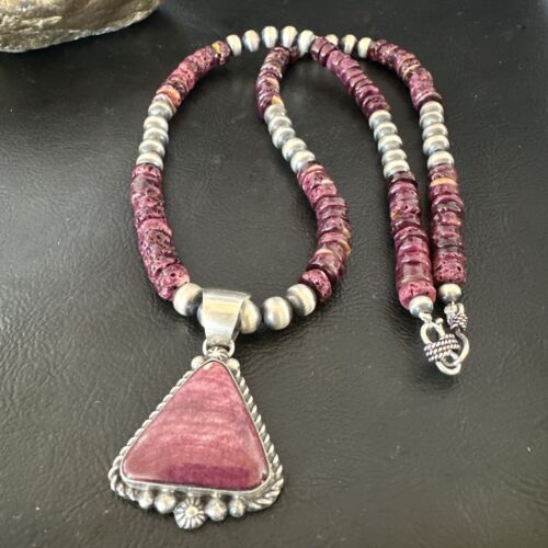 Navajo Purple Spiny Oyster Pendant Necklace | Sterling Silver | Native American Handmade | 16057