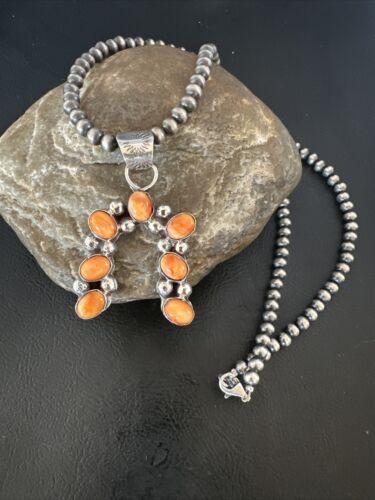 Navajo Spiny Oyster Naja Pendant Necklace | Sterling Silver | 20" | Authentic Native American Handmade | 15758