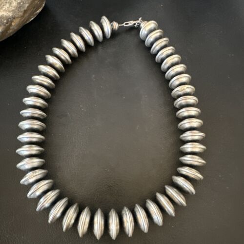 Navajo Pearls Bench Saucer Bead Necklace | Sterling Silver | 17" | Authentic Native American Handmade | 16726